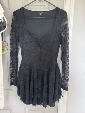 Windsor black long sleeve dress